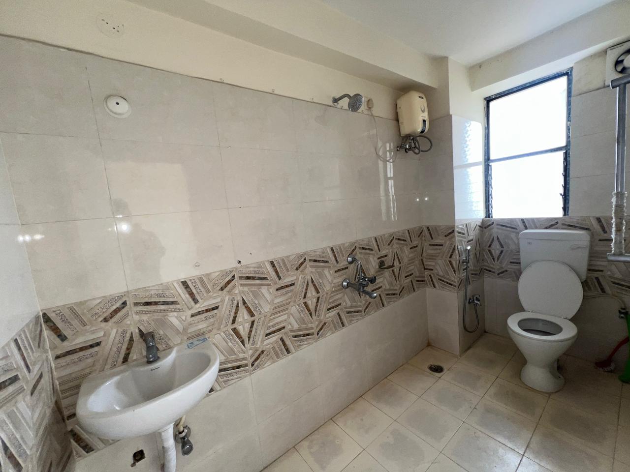 Unfurnished 2bhk in Beltola, Guwahati, Assam, India for Rent